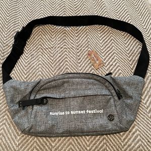Lululemon on the belt bag- sunrise to sunset festival edition